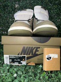Air Jordan 1 Retro Low OG Medium Olive Size 9