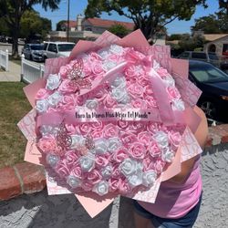 100 Eternal Roses