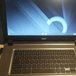 acer chromebook 15 Inch cb3-532 - Laptop Chrome OS With Charger and fabric Case 