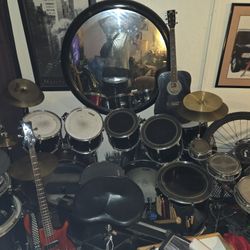 16 Piece Drum Set