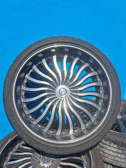 Borghini Multi-Spoke Wheels with Tires