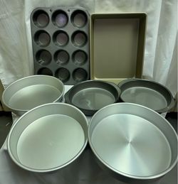Cake pans