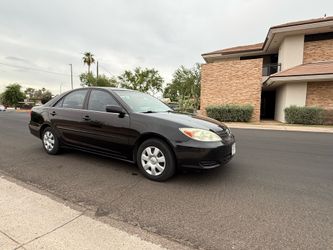 2004 Toyota Camry LE • 133k Miles • Leather • Clean Title