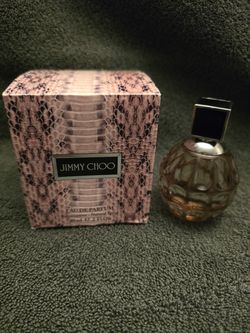 JIMMY CHOO Eau De Parfum
