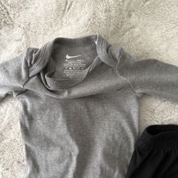 Like New - Infant Nike Outfit