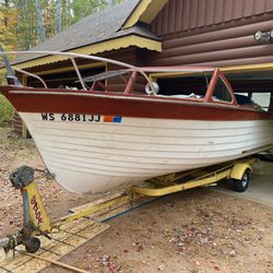 1958 Wooden Thompson Boat