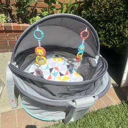 Fisher-Price Portable Bassinet
