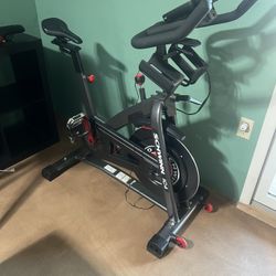 Schwinn IC4 Exercise Bike - $300 OBO - Great Condition 