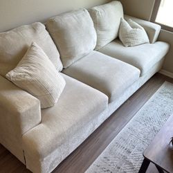COUCH FOR SALE 