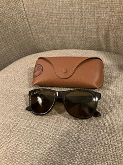 Ray Ban Sun Glasses for Women’s $80