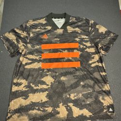 Adidas Men’s Camo Jersey SZ XL 