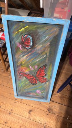 Butterfly screen
