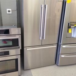 BOSCH STAINLESS STEEL COUNTER DEPTH FRENCH DOOR OPEN BOX ITEM