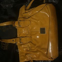 Dooney And Bourke Purse