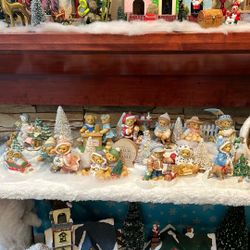 Christmas cherished teddies collection
