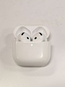 original Apple Airpods 4 with ANC
