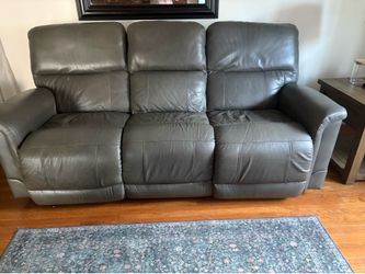 Laz-z-boy, leather power recliner