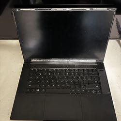 Razer Blade 15 Base 2021 BROKEN!! $100 or trade!!