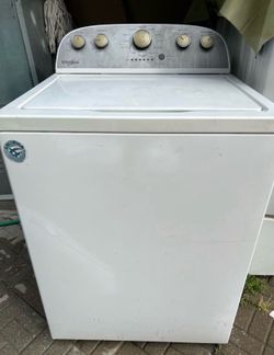 Whirlpool washer in excellent condition, Azusa
