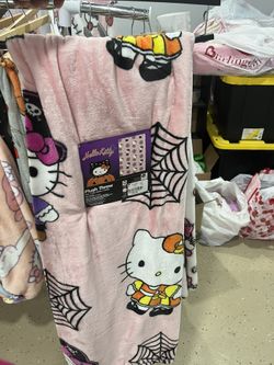 Hello kitty halloween blanket 