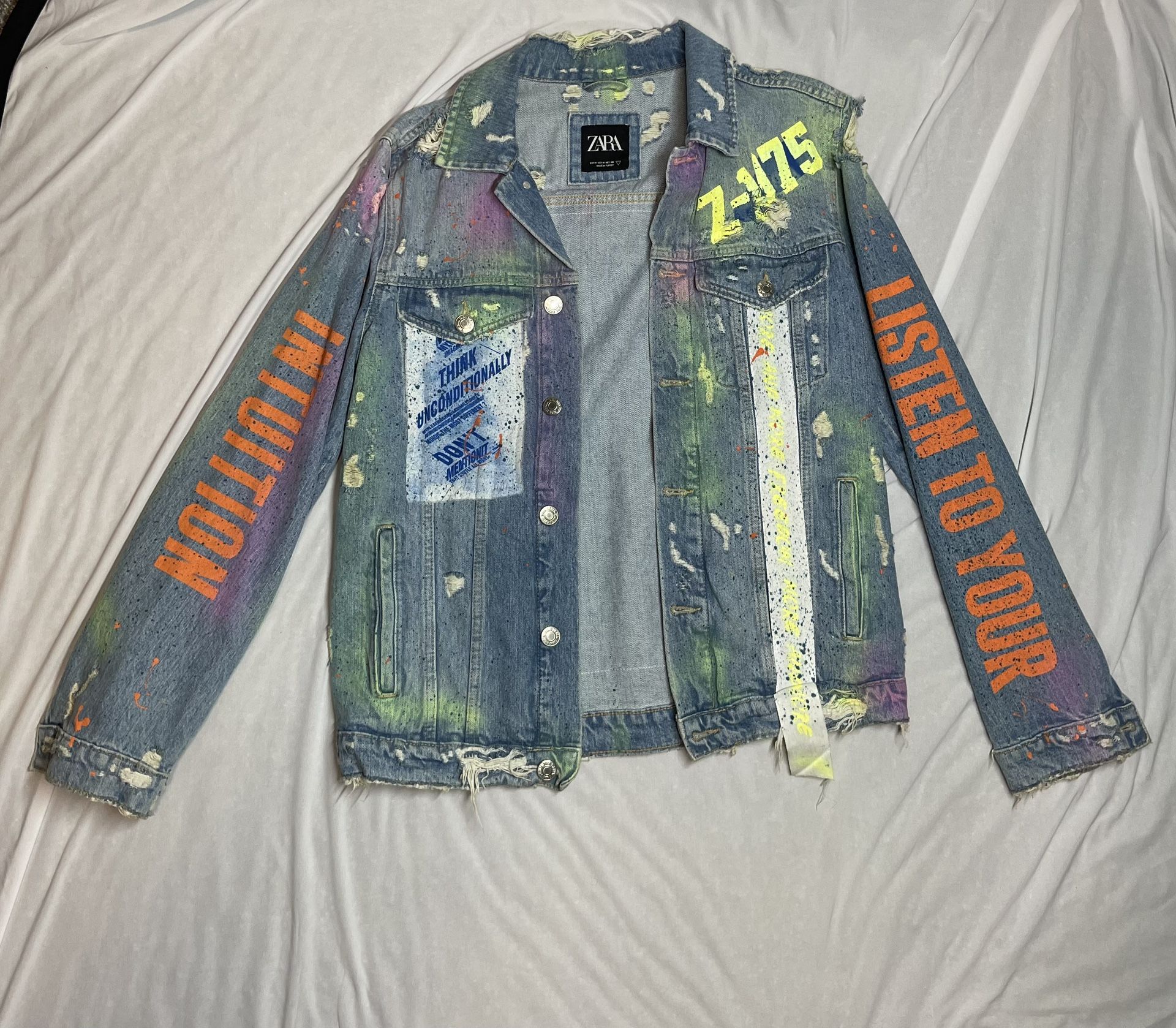 Jean Jacket ( Medium)