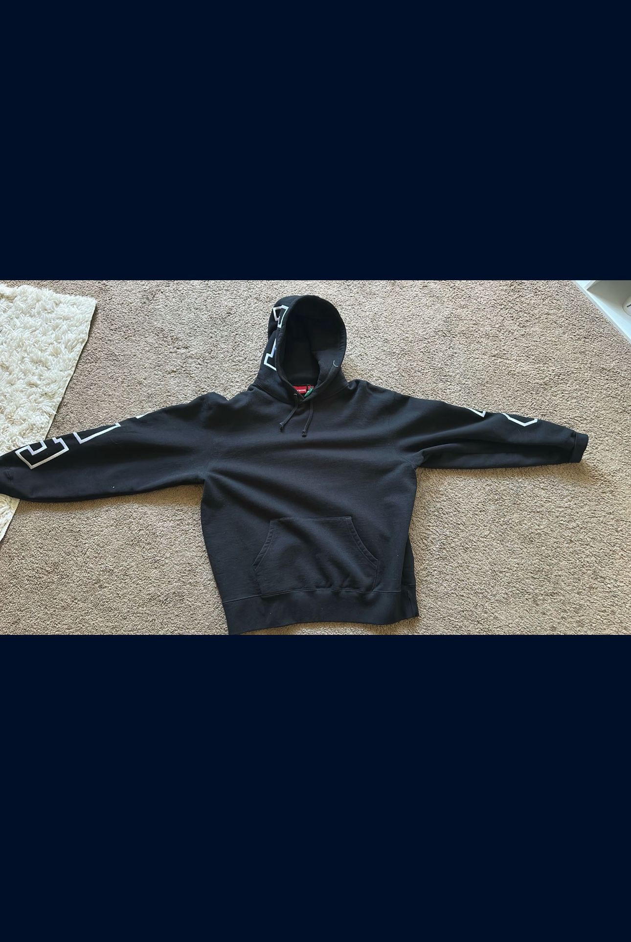 Supreme Hoodie Size Large