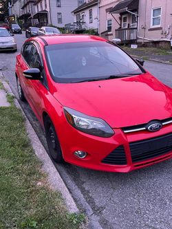 2012 ford focus hatchback