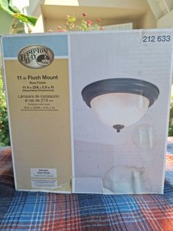 Hampton Flush mount