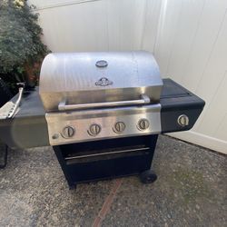 Free Working Grill