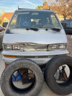 1987 Toyota le van