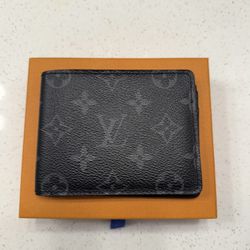 Louis Vuitton Wallet (men)