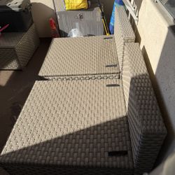 Out Door Chairs With Table 