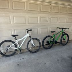 GT HARO set of 2 mountain bikes ready to ride front suspension disk brakes