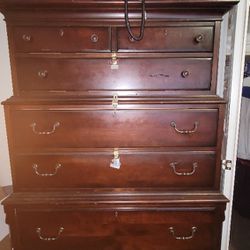 6' Antique Broyhill Dark Cherry Wood Dresser