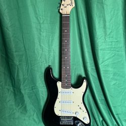 3/4 Electric Fender Guitar