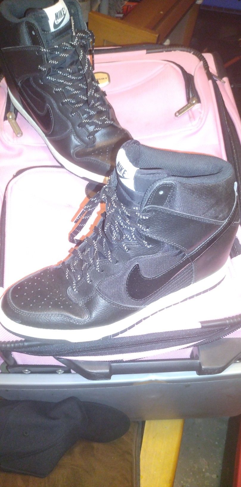 Women's Nike High Heel *RARE*