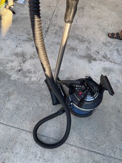 Wet/Dry Shop Vacuum with Attachments