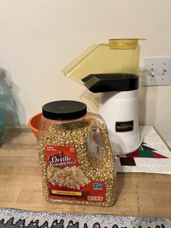 Popcorn Maker With Kernels