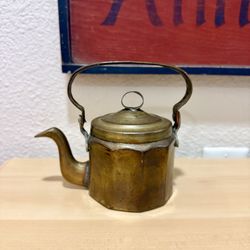 Vintage Brass Teapot with Handle – Rustic Octagon Spout Kettle – Patina Metal Water Pot – Farmhouse Kitchen Decor 