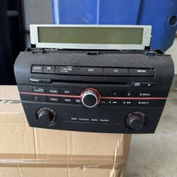 2008 Mazda 3 stock Radio
