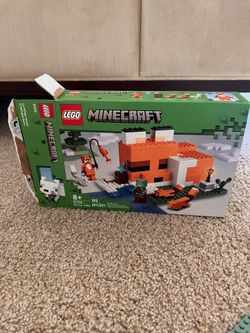 LEGO Minecraft built set