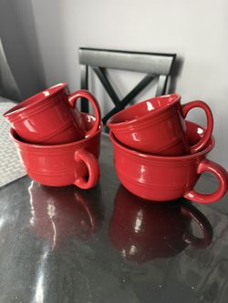 Cups.