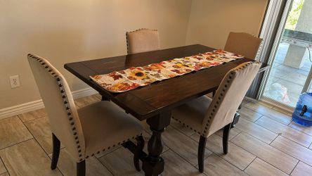 Dinning Set Four Chair