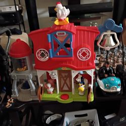 Fisher Price farm animal playset