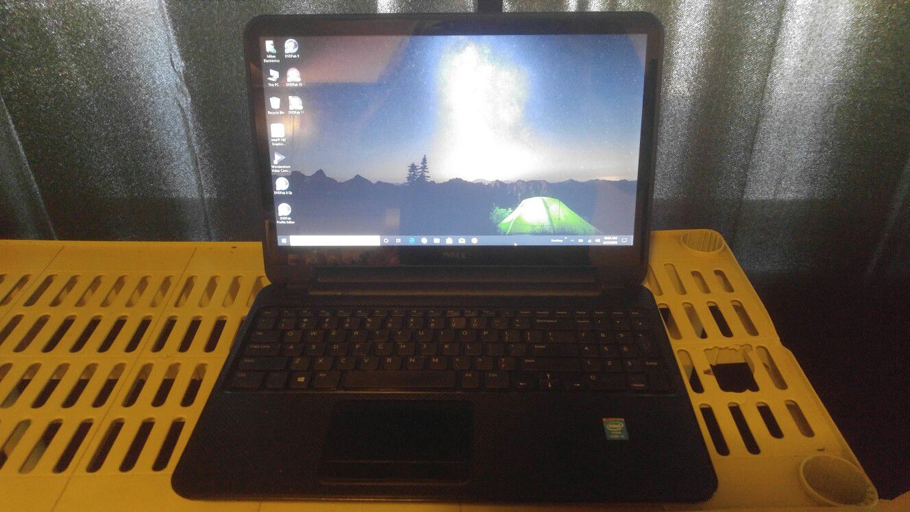 Dell 15 in. 3537 Touch screen