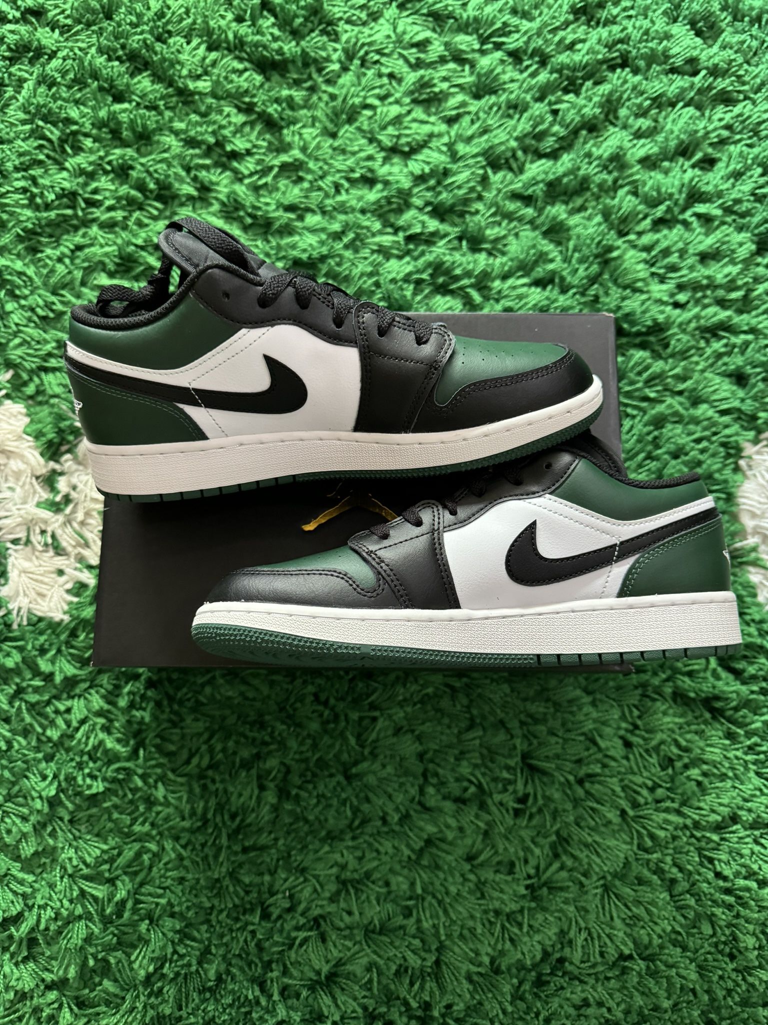 Air Jordan Low Noble Green Toe