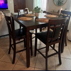 Dining Table With 4 Chairs 