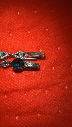 Bracelet and earrings