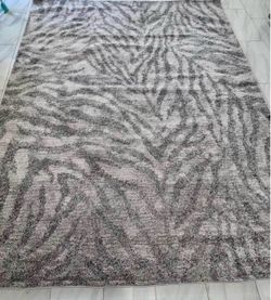 Big area carpet 8x10