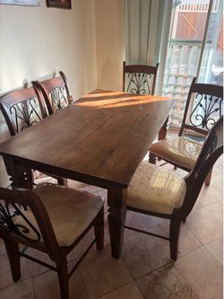 Dinning table